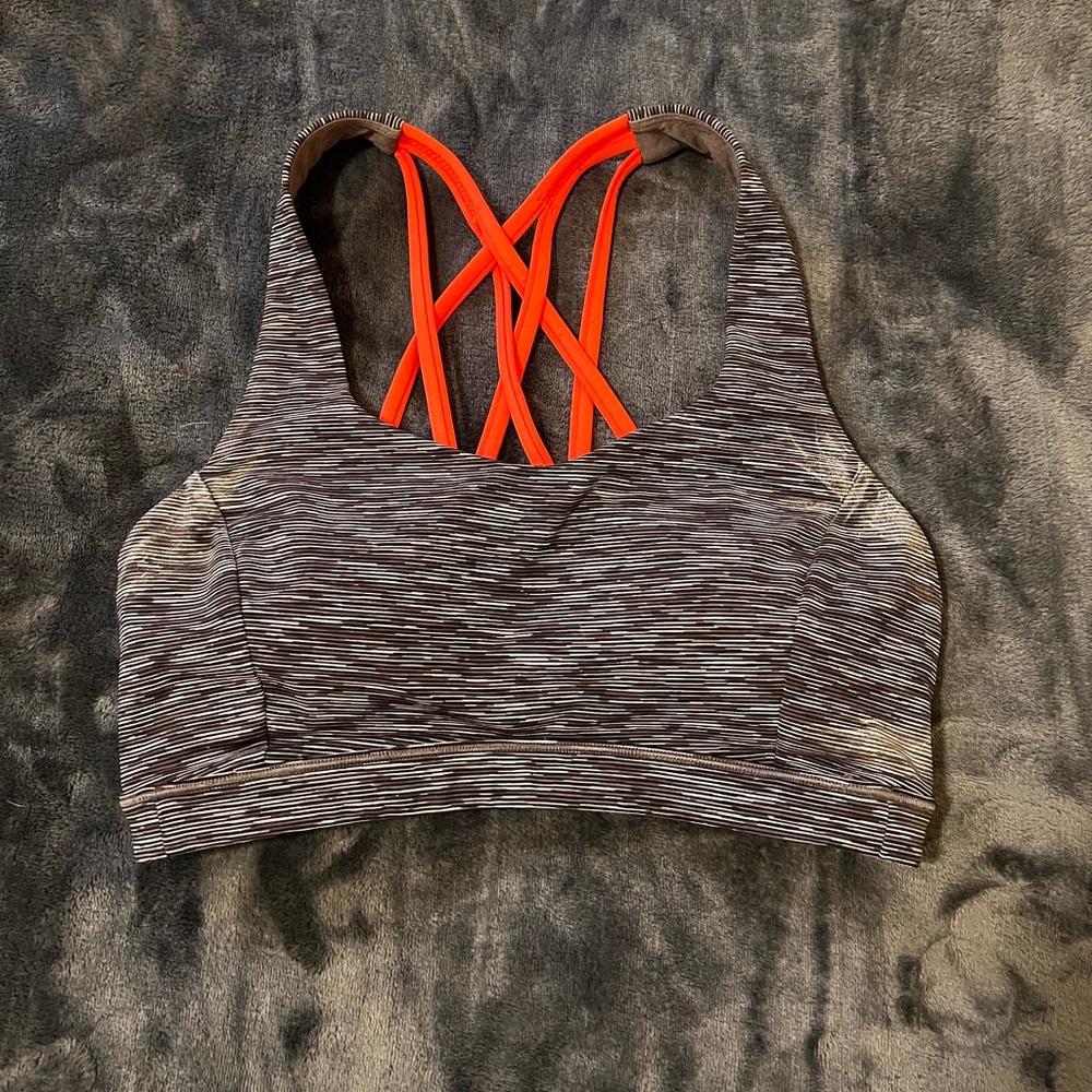 Lululemon sports bra